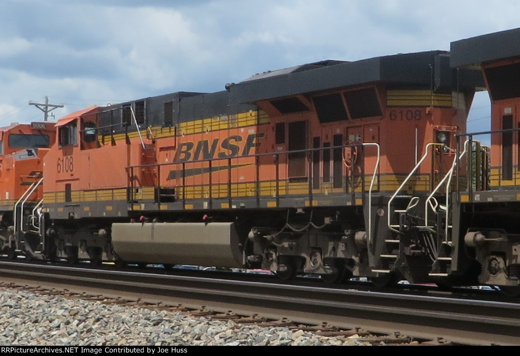 BNSF 6108